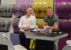 Paul Verstegen van Hazeu Orchids, met op bezoek Dennis Kloppenburg van Import-Company.